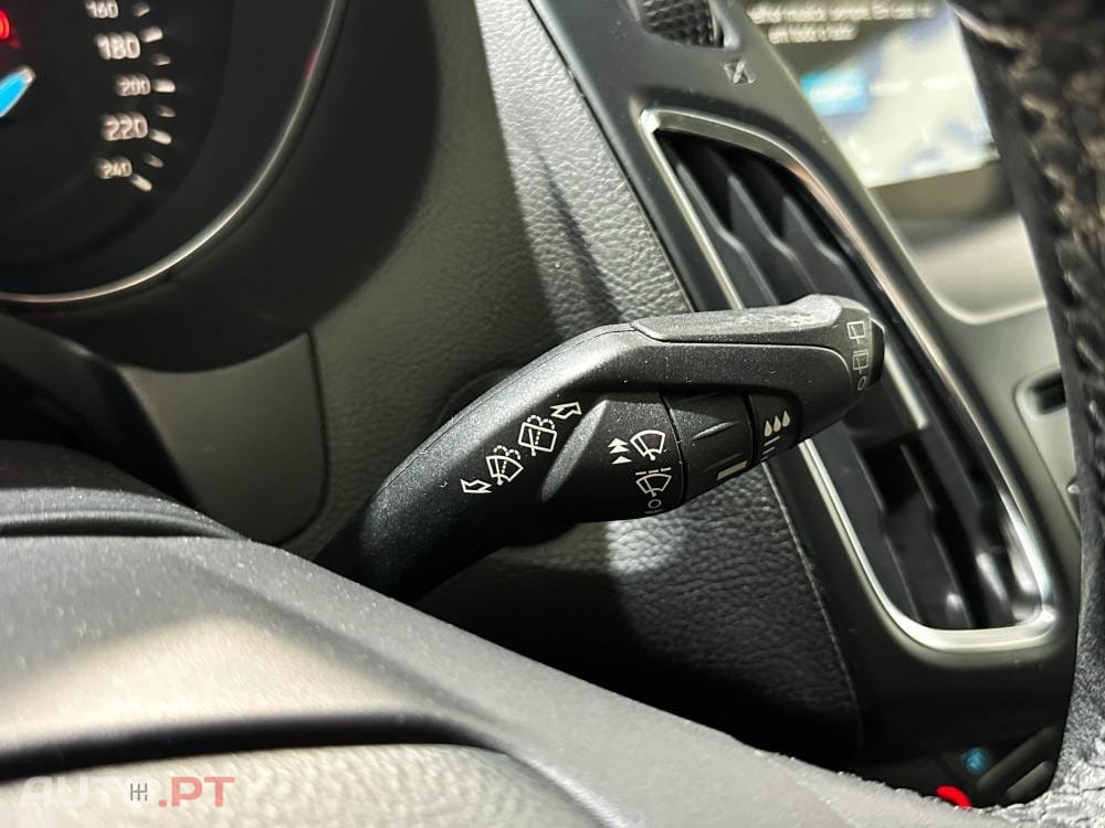 Ford Focus 1.5 EcoBlue S&S Aut. TITANIUM DESIGN