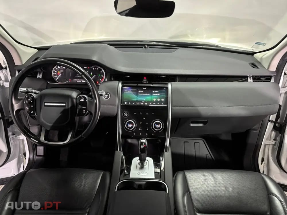 Land Rover Discovery Sport 1.5 I3 P300e AWD R-Dynamic SE