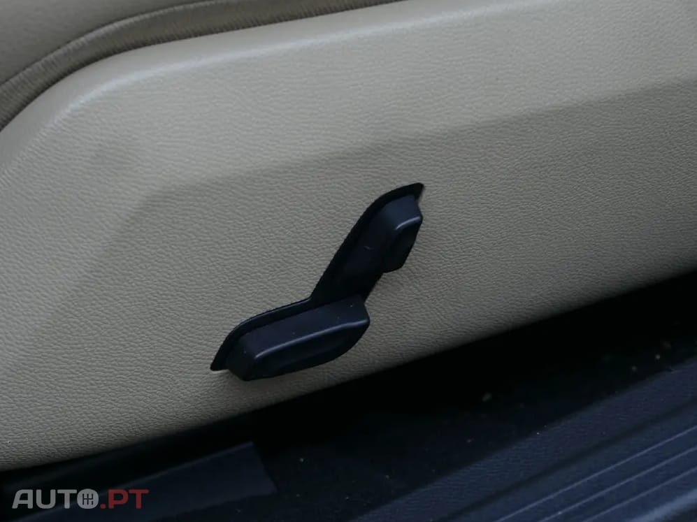 Mercedes-Benz E 220 CDi Avantgarde BE Auto.