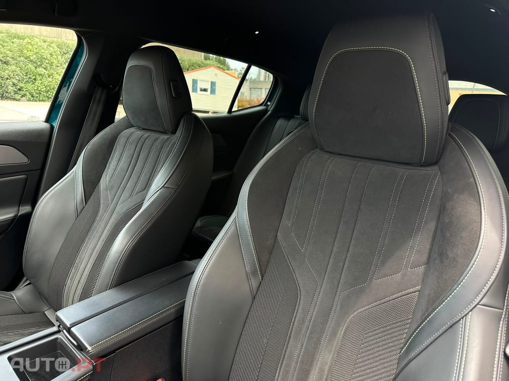 Peugeot 408 1.6 Hybrid GT e-EAT8