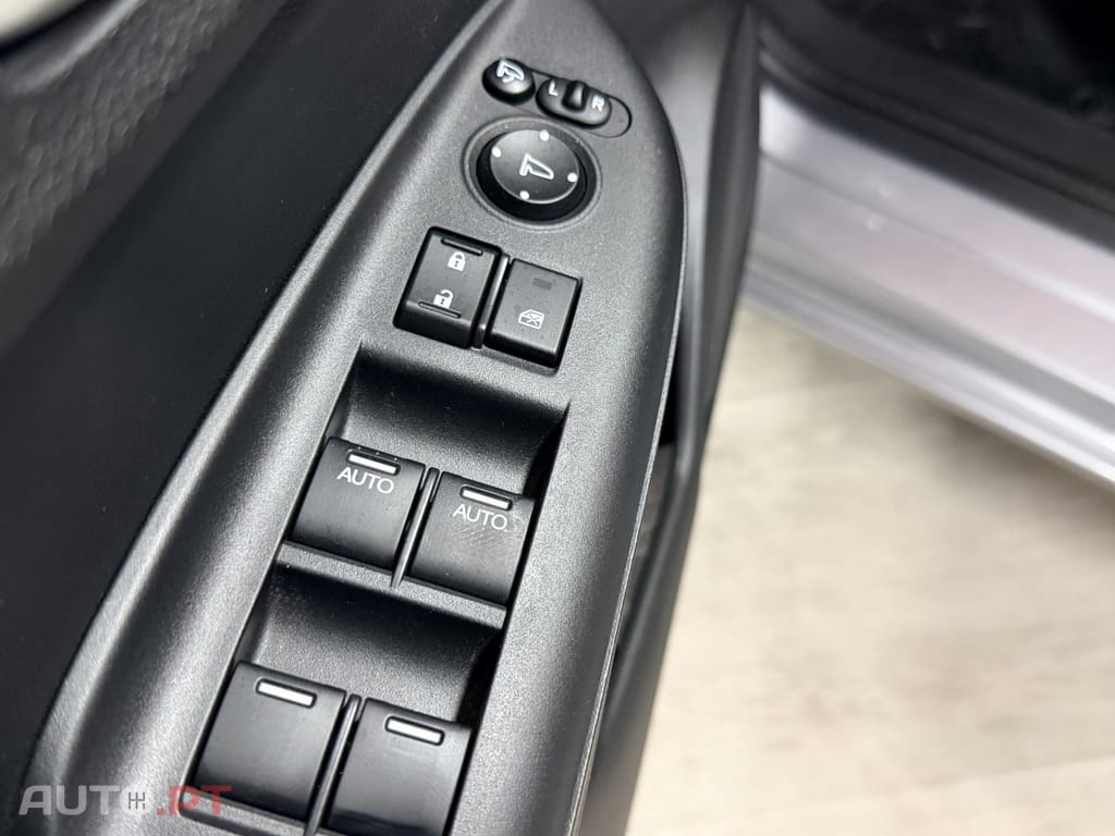 Honda Jazz 1.3 I-VTEC Comfort +Connect. Navi CVT