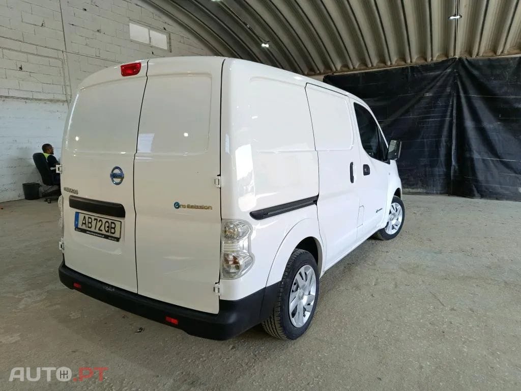 Nissan NV200 4p Professional