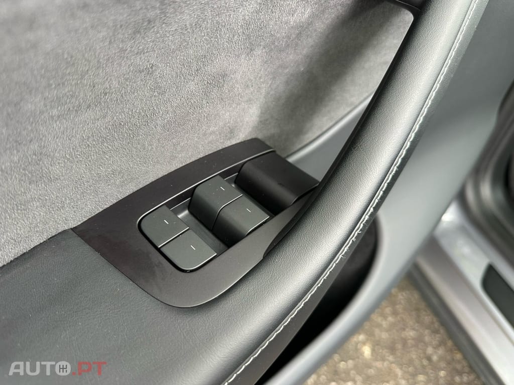 Tesla Model Y Performance Tração Integral