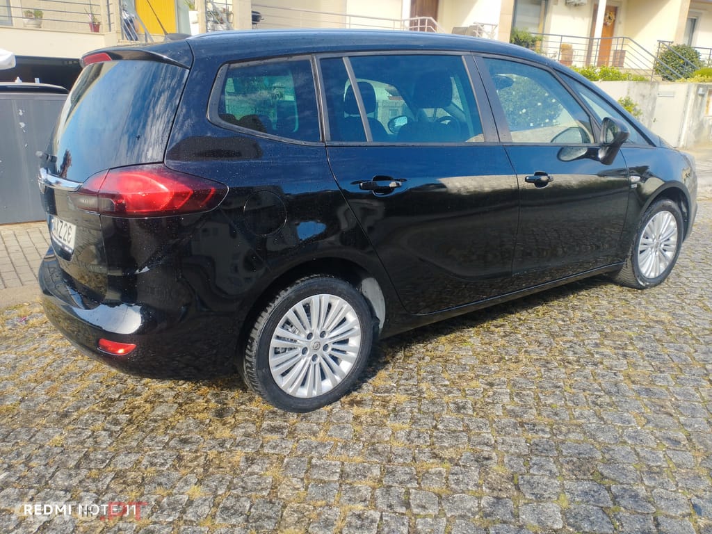 Opel Zafira Life 120 anos
