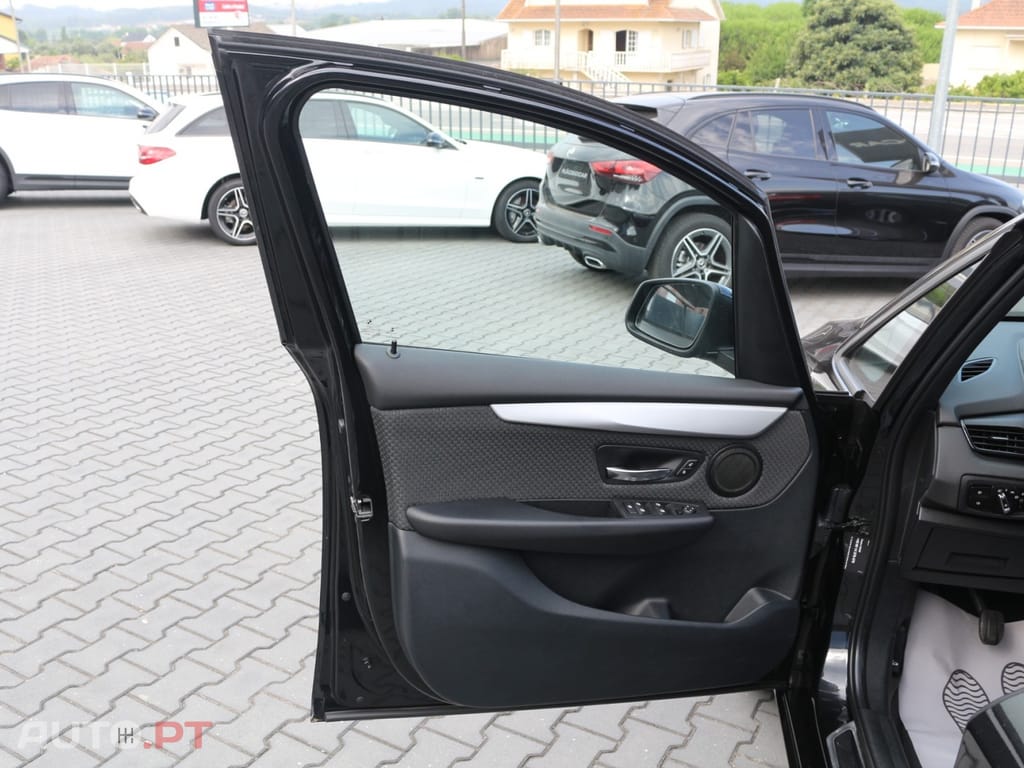 BMW 216 d