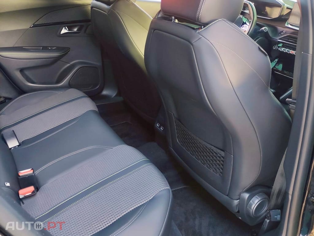 Peugeot 2008 1.2 PureTech GT