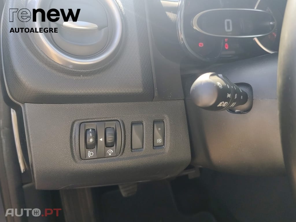 Renault Clio Sport Tourer Limited Tce