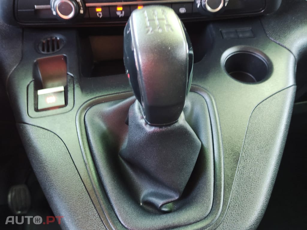 Peugeot Partner 1.5 BlueHDi Premium Longa