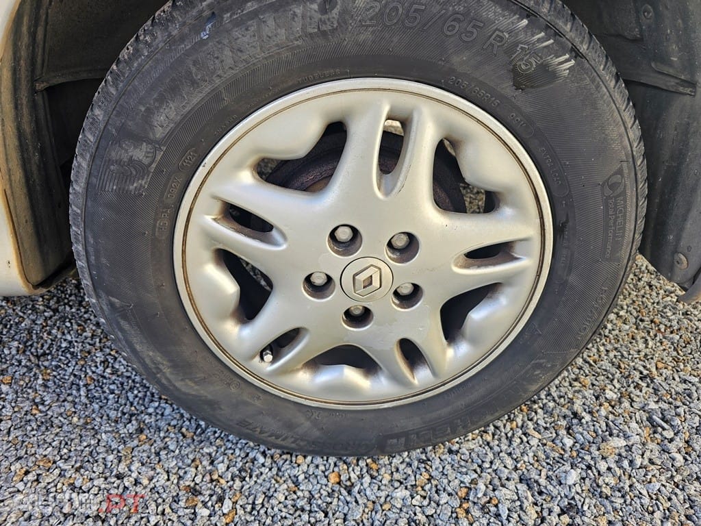 Renault Grand Espace RT 2.2 dT