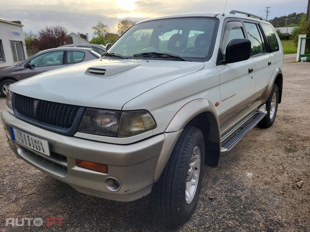 Mitsubishi Pajero Sport Sport wagon
