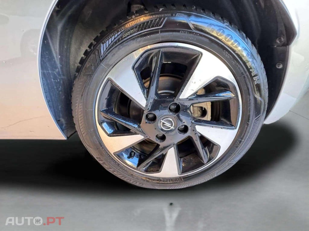 Opel Corsa-E 136CV Elegance 100% Elétrico