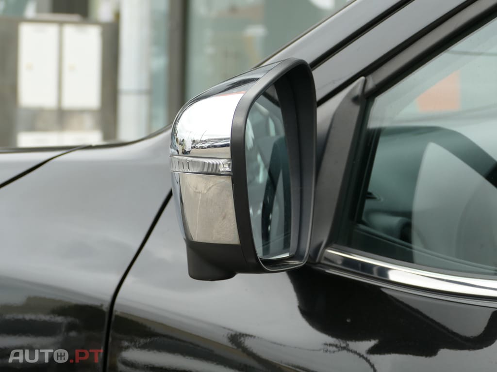 Nissan Navara 2.3 dCi CD 4WD Tekna