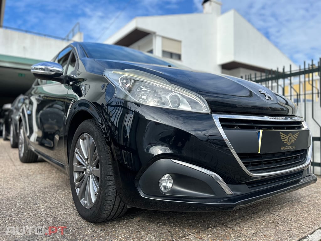 Peugeot 208 1.6 BlueHDi Style