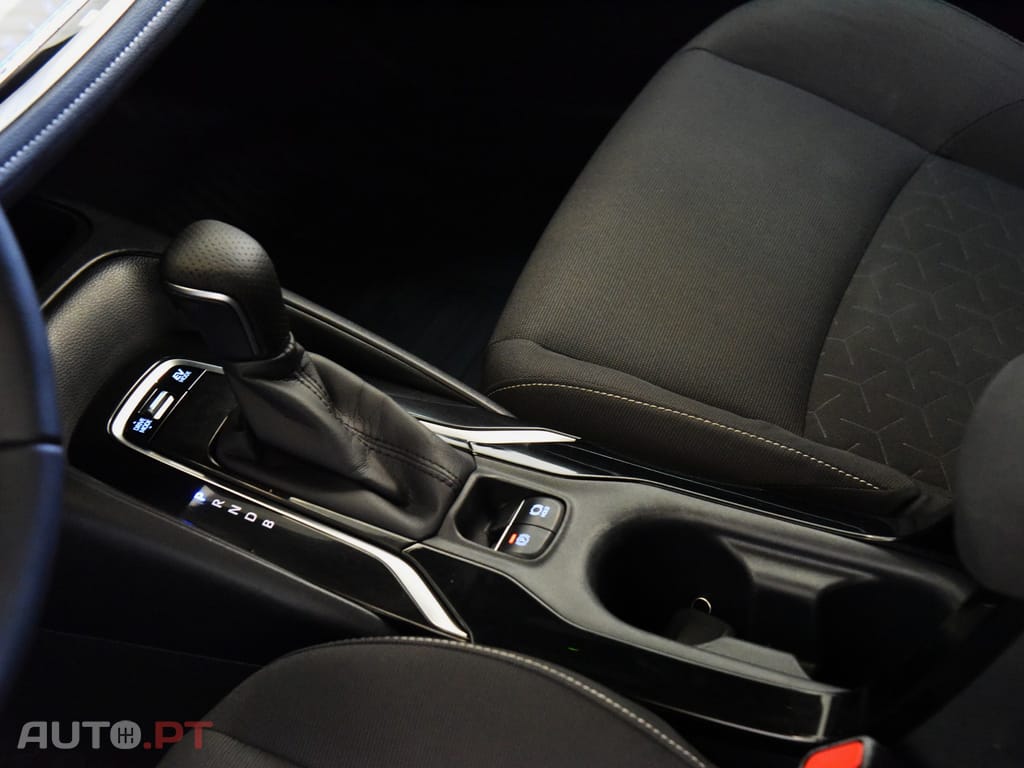 Toyota Corolla Touring Sports 1.8 Hybrid Comfort+P.Sport