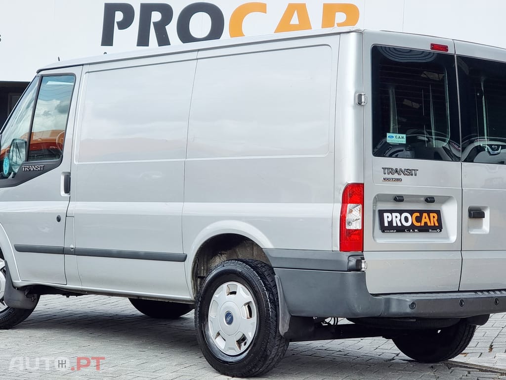 Ford Transit 350L 2.2 TDCi Longa-T.Médio
