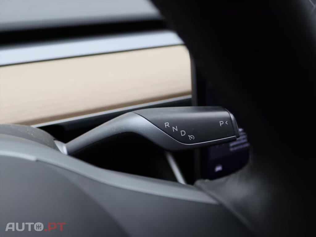 Tesla Model 3 Long-Range AWD I.V.A DEDUTÍVEL