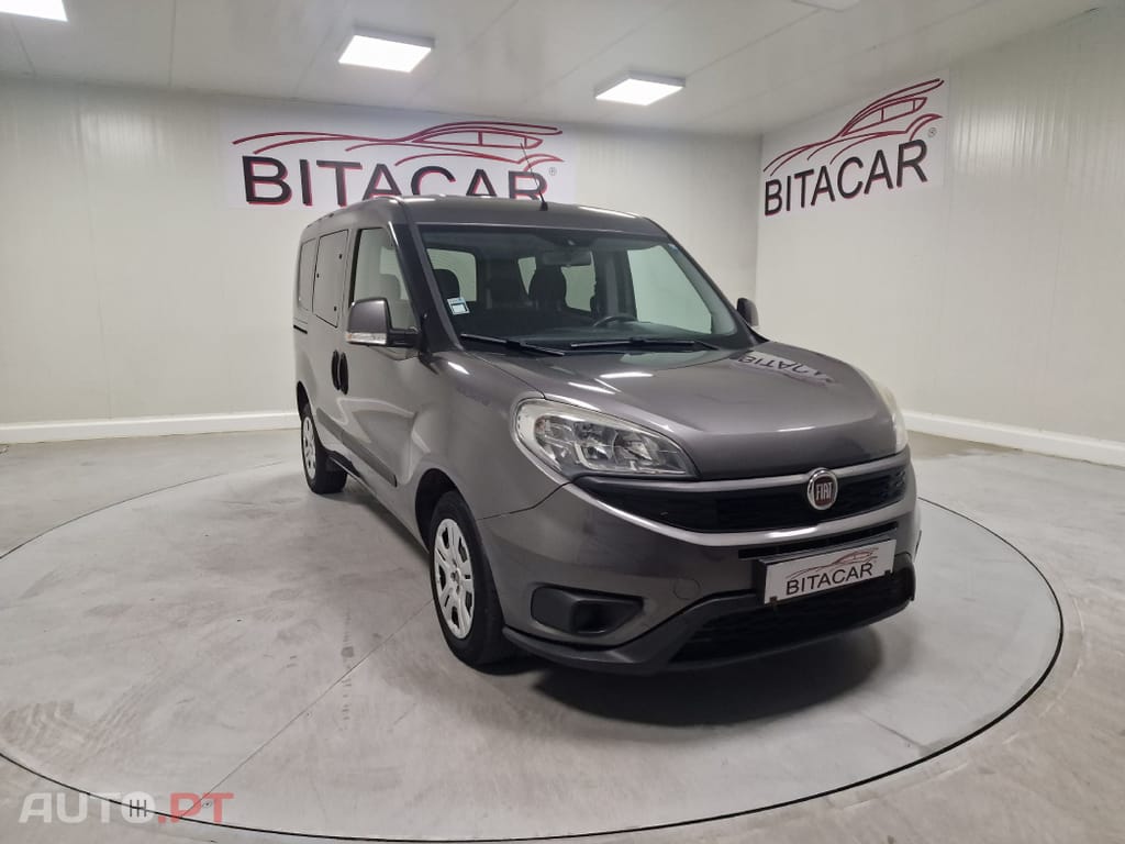 Fiat Doblo COMBI MAXI 1.3 MULTIJET 5 LUGARES