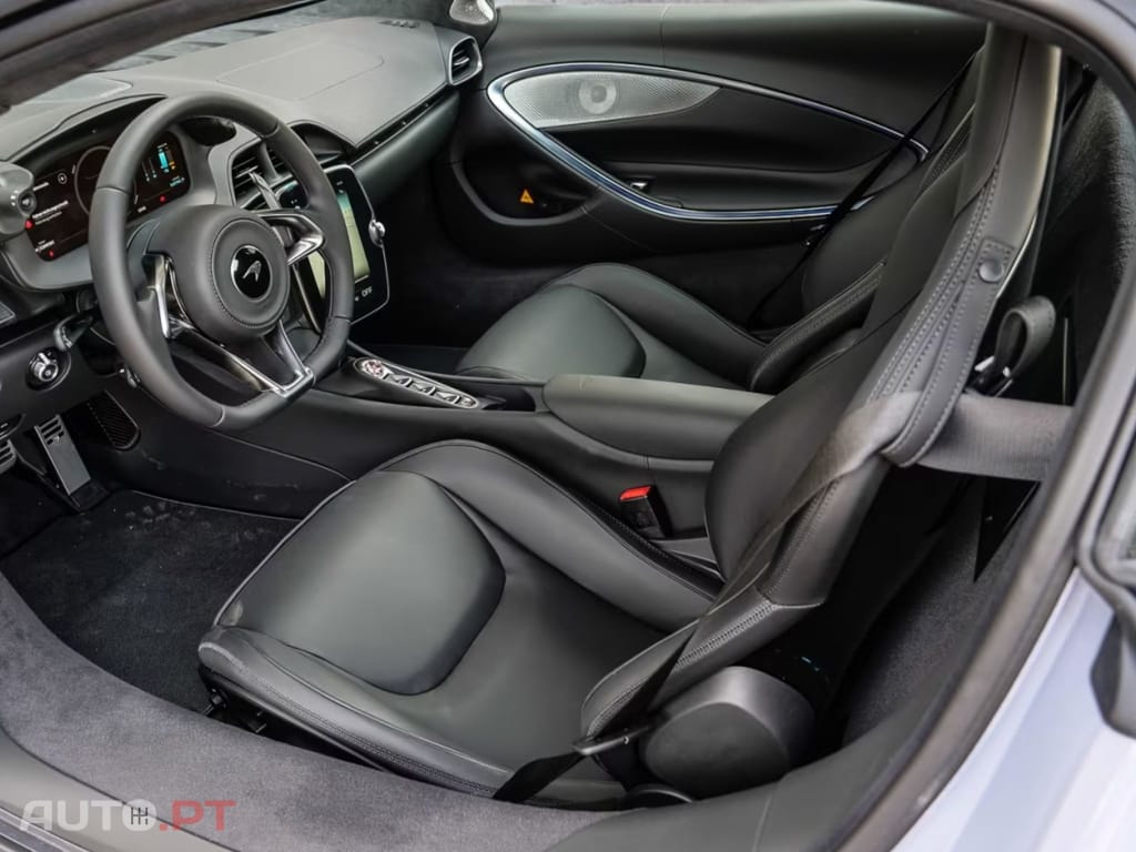 McLaren Artura I.V.A DEDUTIVEL 