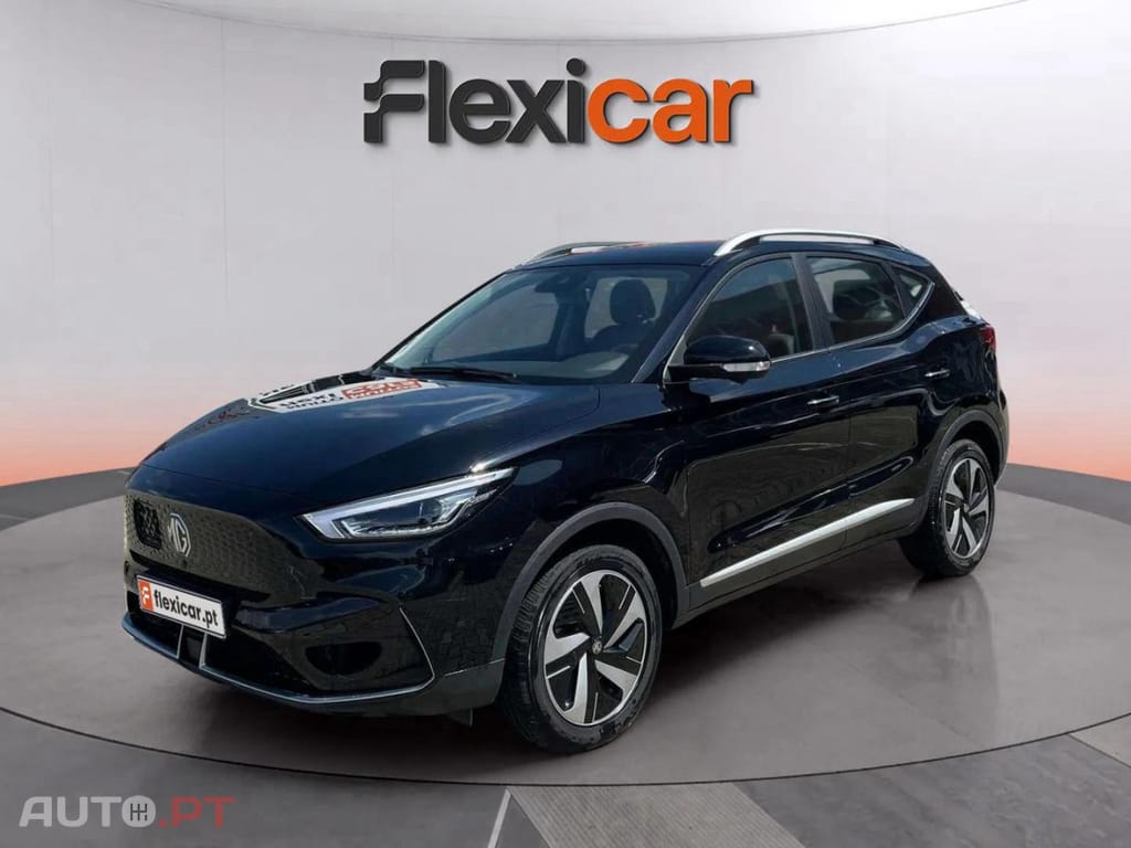 MG ZS EV 72.6 kWh Luxury OBC 11 KW