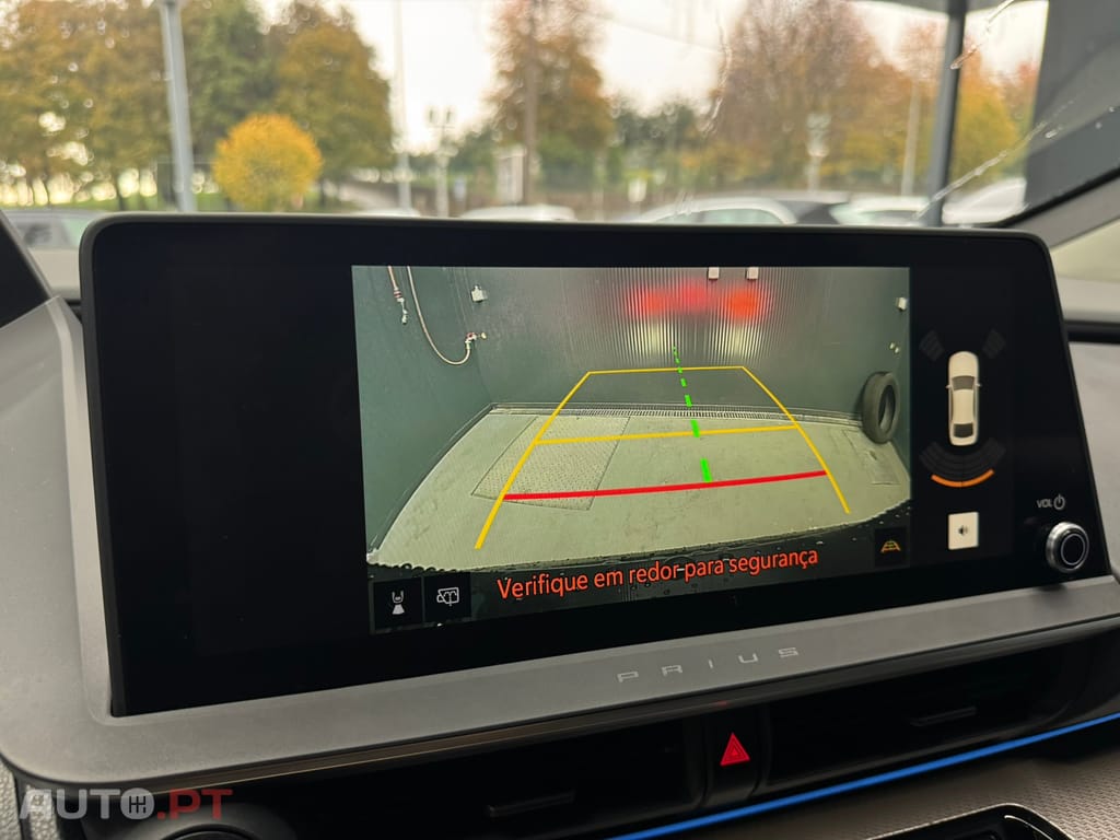 Toyota Prius 2.0 Plug-in Luxury