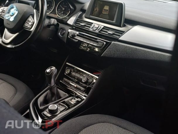 BMW 214 d Line Sport