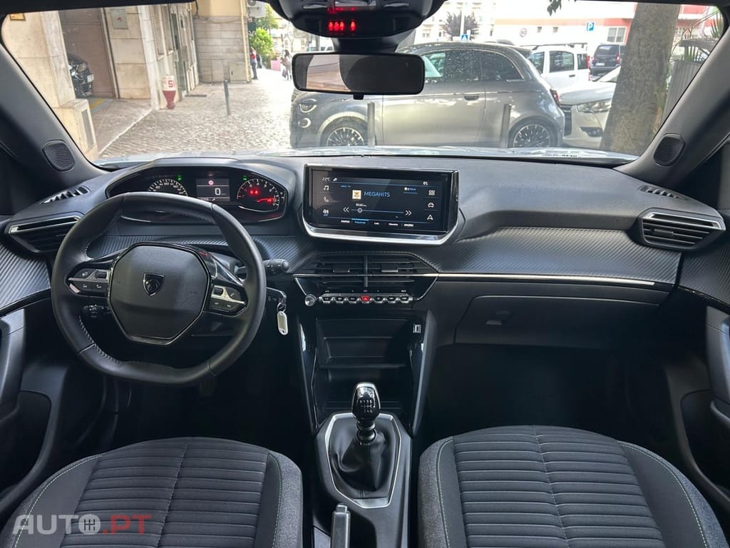 Peugeot 2008 1.2 PureTech Active