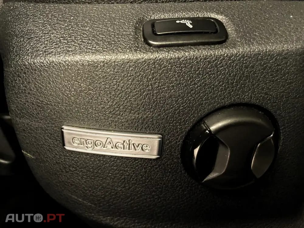Volkswagen Golf Variant 1.6 TDi GPS Edition — fotografia 25