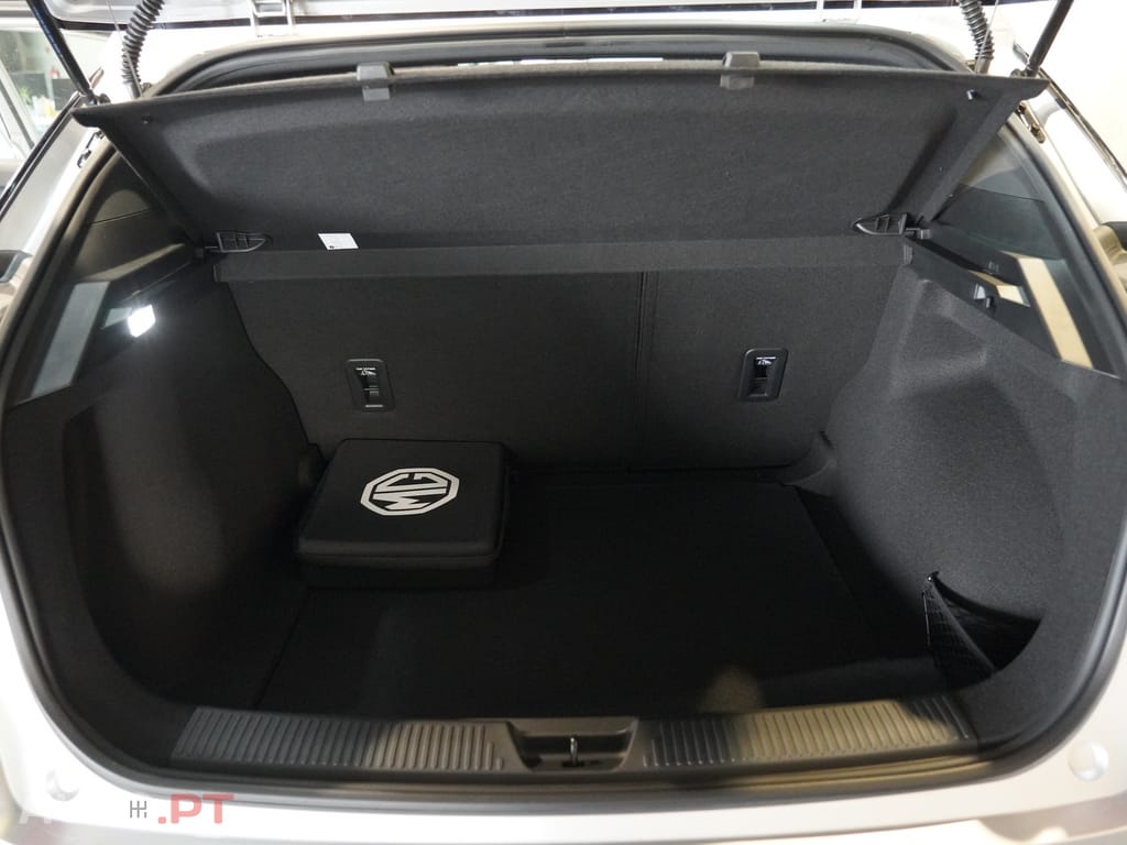 MG MG4 51 kWh Standard