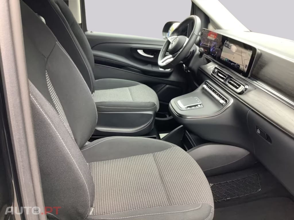 Mercedes-Benz EQV 300 Lang Distronic I.V.A DEDUTIVEL