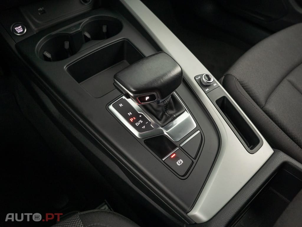 Audi A4 Avant 30 TDI S tronic