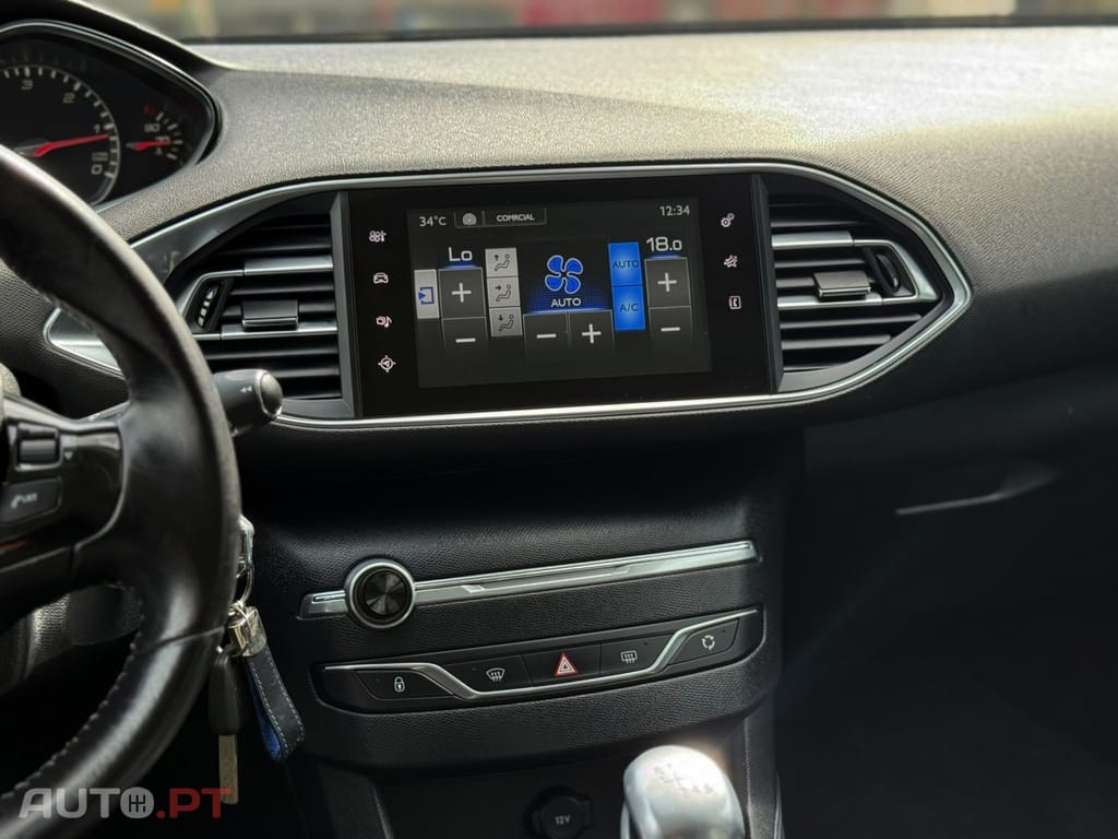 Peugeot 308 1.6 BlueHDi Allure J17