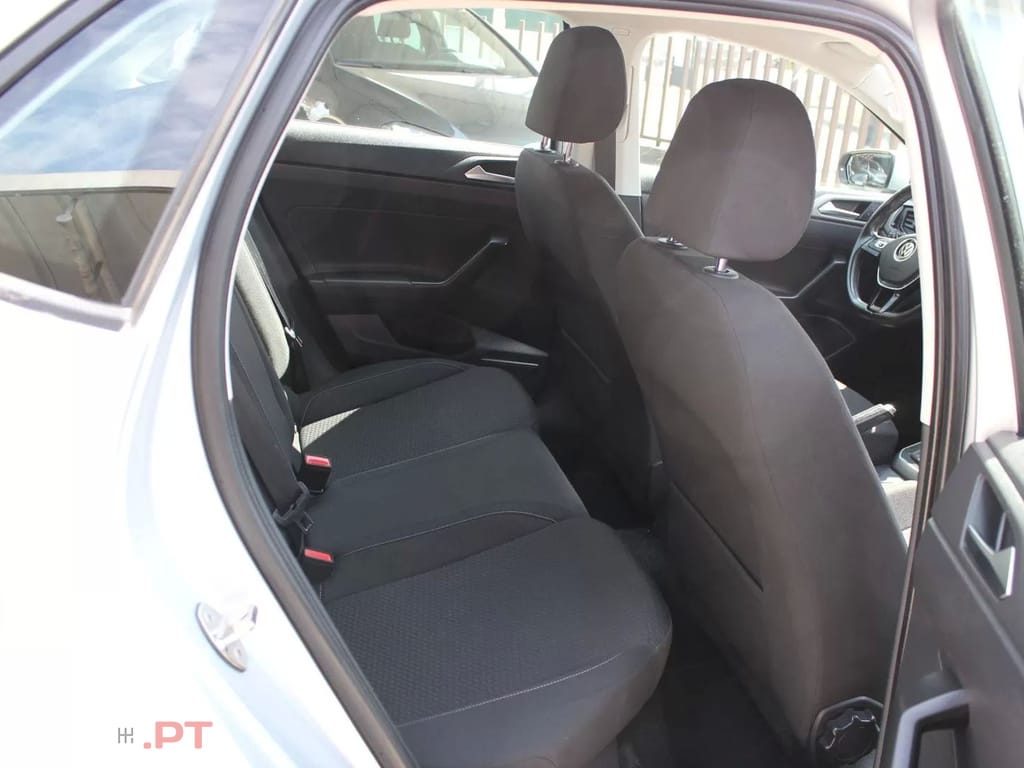 Volkswagen Polo 1.0 Confortline