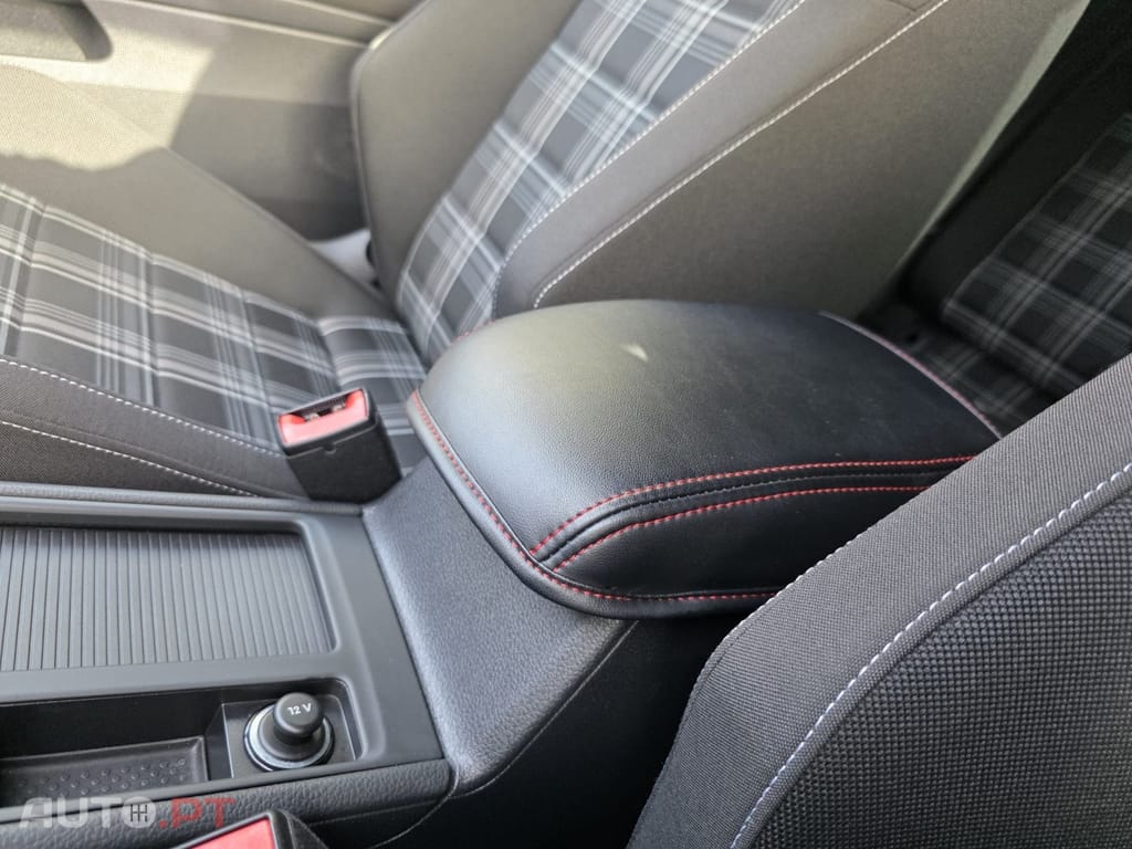 Volkswagen Golf 2.0 TDi GTD
