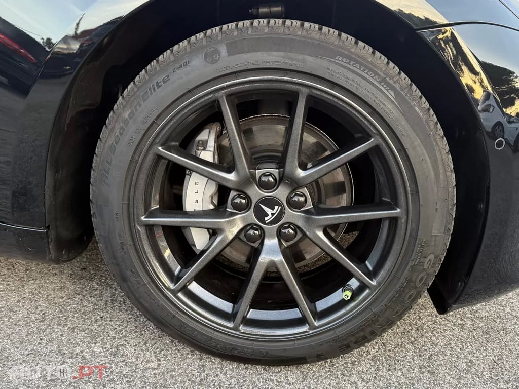 Tesla Model 3 Standard Range Plus RWD