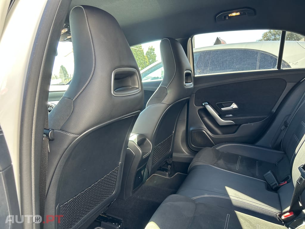 Mercedes-Benz A 250 e AMG Line