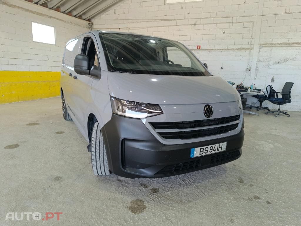 Volkswagen Transporter T7 Cargo 2.0 TDI L1H1