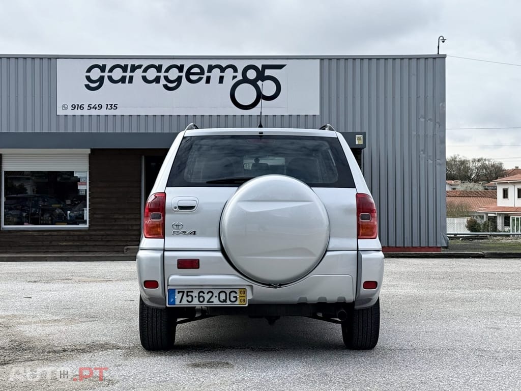 Toyota RAV4 2.0 VVT-i Pack 2