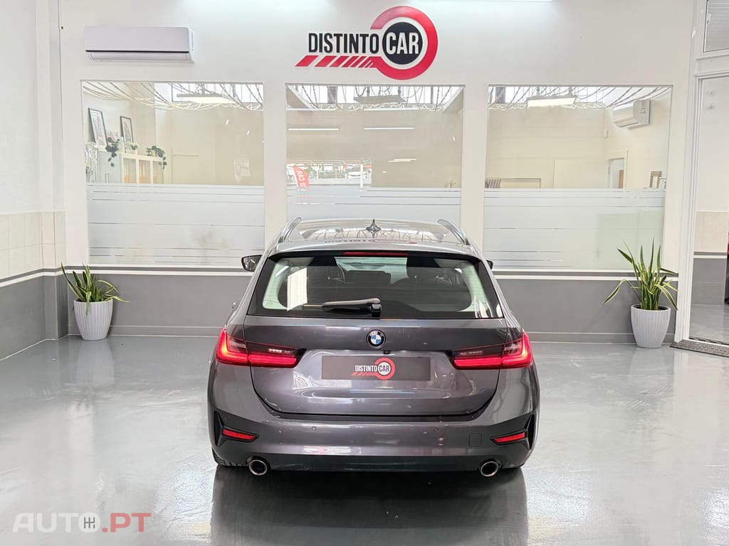 BMW 320 d Touring xDrive Line Sport Auto
