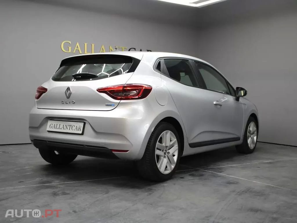 Renault Clio other_Outro