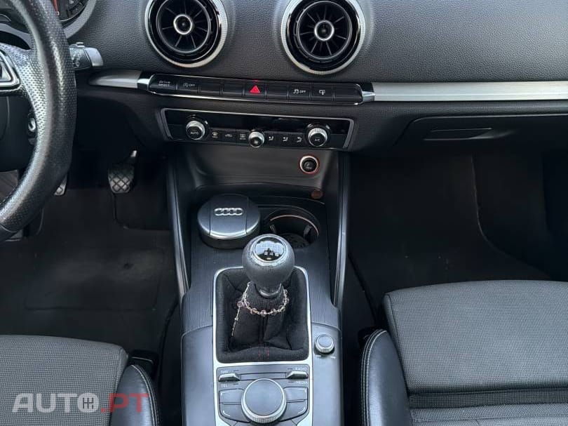 Audi A3 Sportback 2.0 TDi S-line