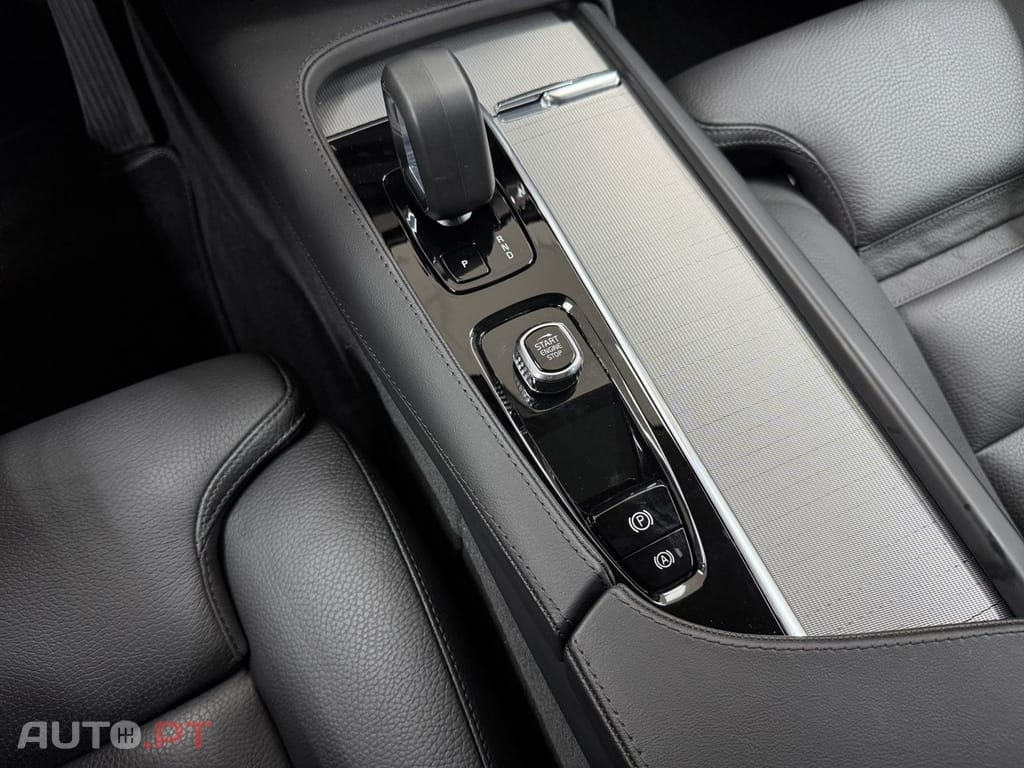 Volvo XC90 T8 I.V.A DEDUTIVEL 