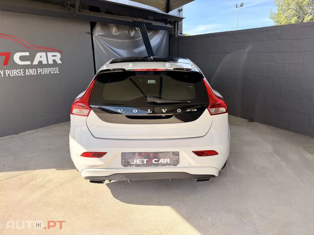 Volvo V40 2.0 D4 Momentum