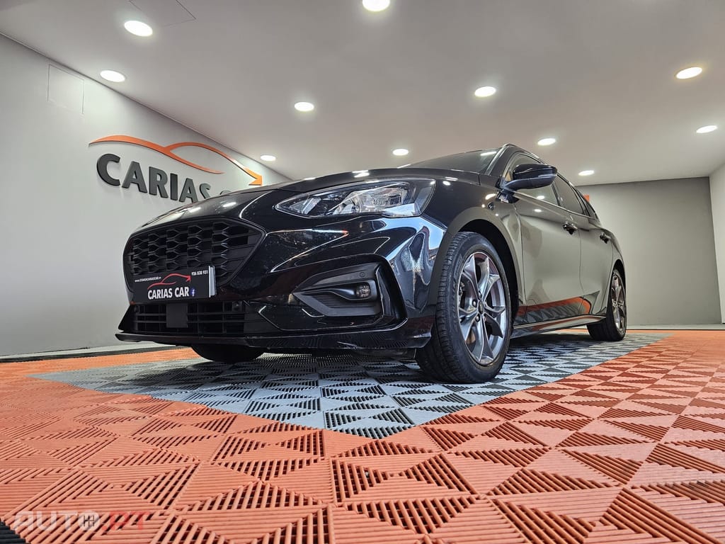 Ford Focus SW 1.5 TDCi EcoBlue ST-Line