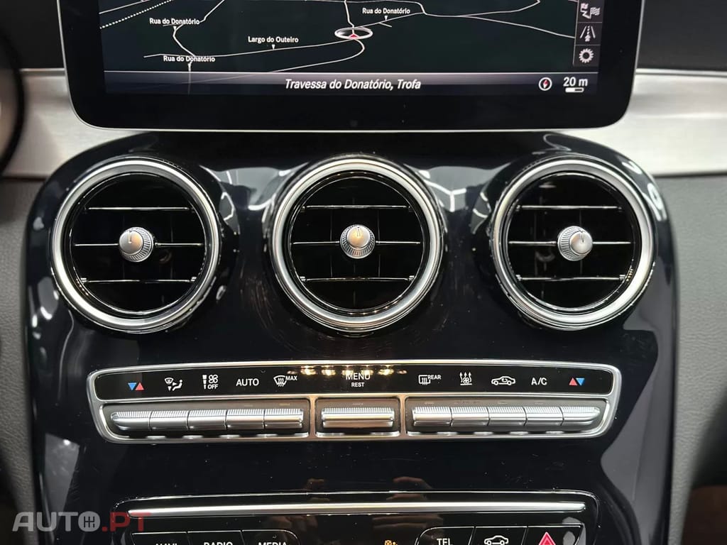 Mercedes-Benz C 300 e AMG Line