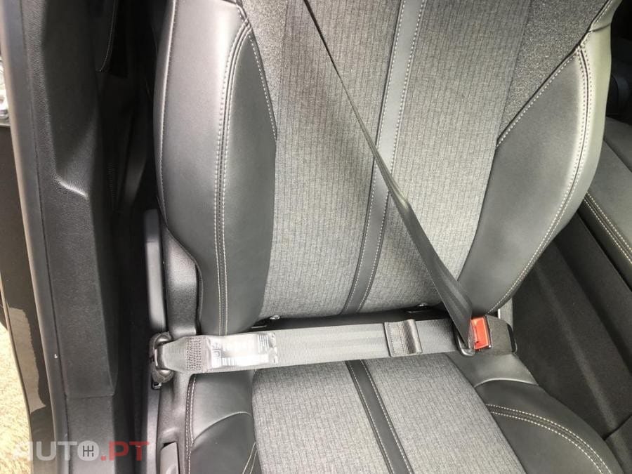 Peugeot 3008 1.6 Hybrid GT e-EAT8