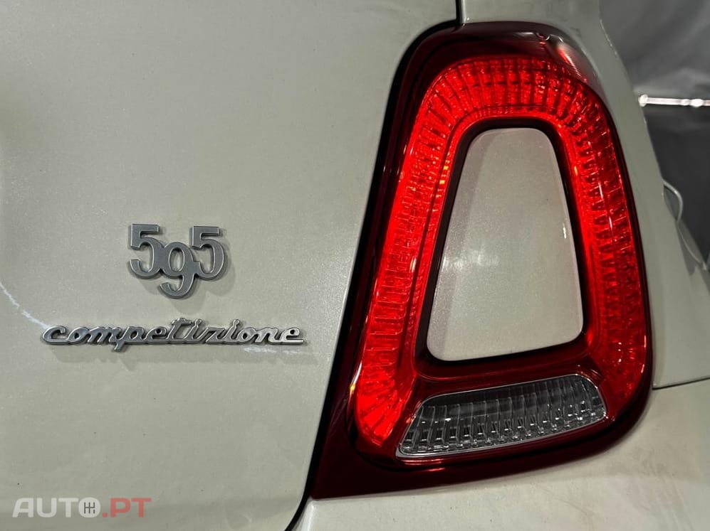 Abarth 595C 1.4 T-Jet Competizione MTA