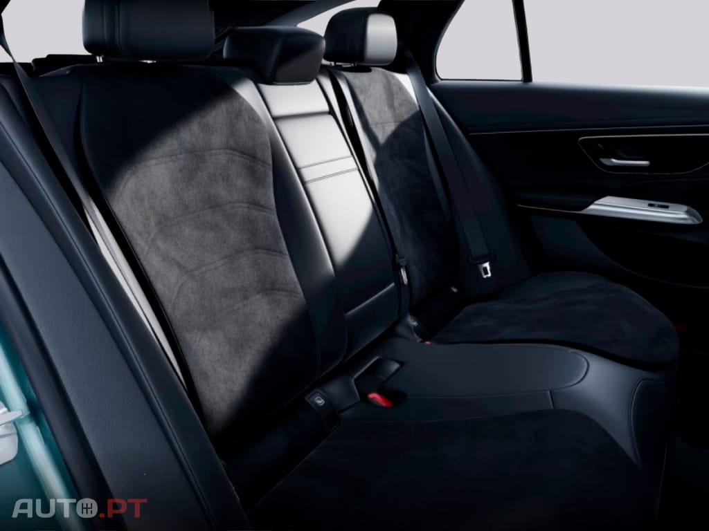 Mercedes-Benz E 220 I.V.A DEDUTÍVEL d T AMG