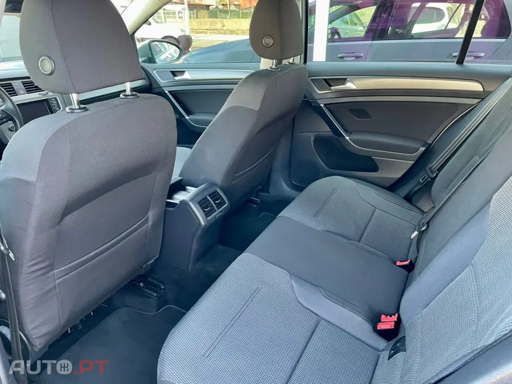 Volkswagen Golf 1.2 TSi Confortline