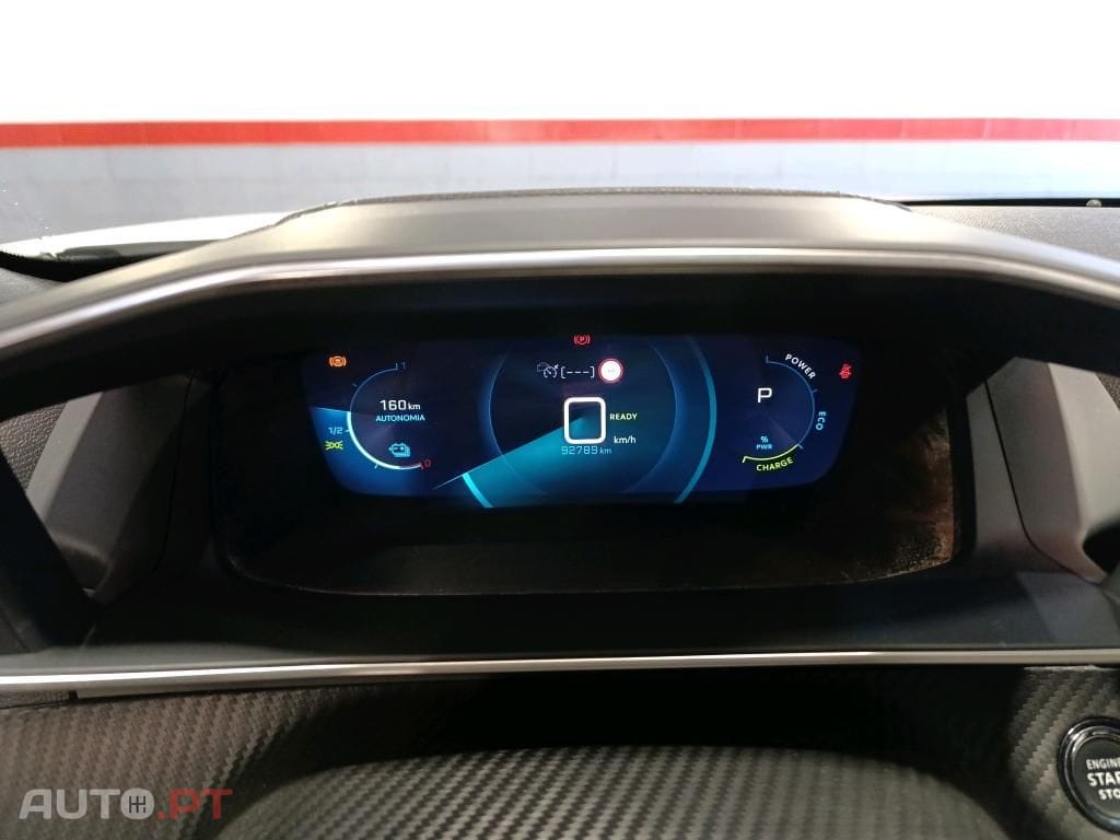 Peugeot E-2008 GT