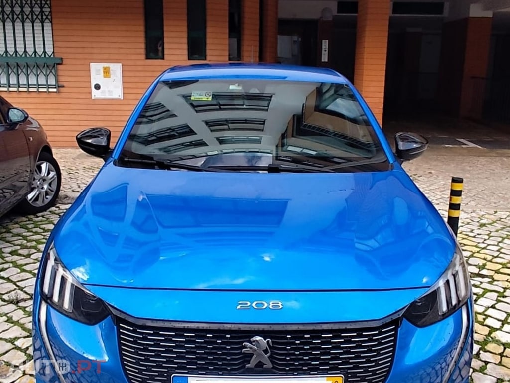 Peugeot 208 Pure Tech 1.2 GT Line